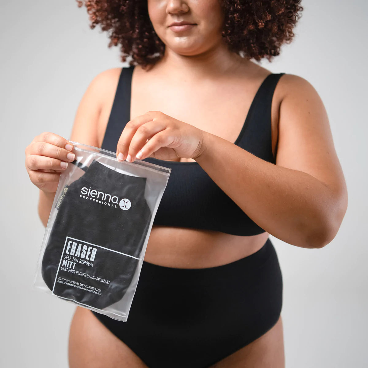 Sienna Eraser Mitt with Bag